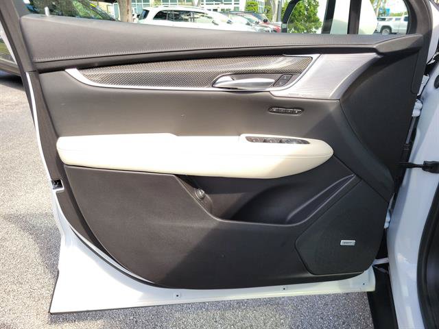 Certified 2025 Cadillac XT5 Sportv AWD/4WD image 17