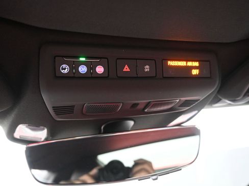 Used 2021 Chevrolet Corvette 2LT w/ Z51 Performance Package image 19