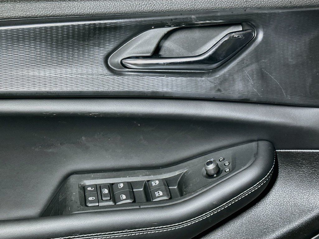 New 2027 Jeep Grand Cherokee 4WD image 12