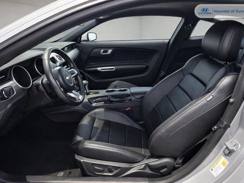 Used 2022 Ford Mustang Premium RWD image 8