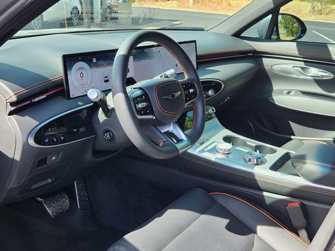 Used 2026 Genesis GV70 2.5T Sport Prestige image 8