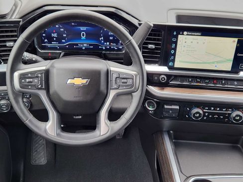 Certified 2025 Chevrolet Silverado 2500 LT w/ Z71 Chrome Sport Edition AWD/4WD image 25