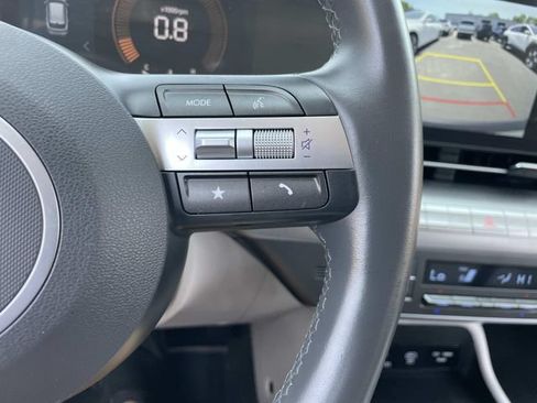 Used 2025 Hyundai Kona SEL AWD/4WD image 28