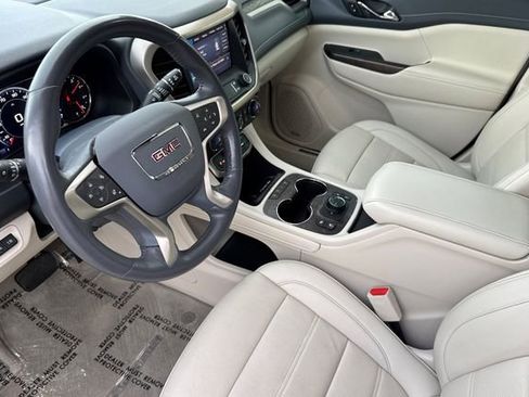 Used 2022 GMC Acadia Denali w/ Denali Ultimate Package image 10