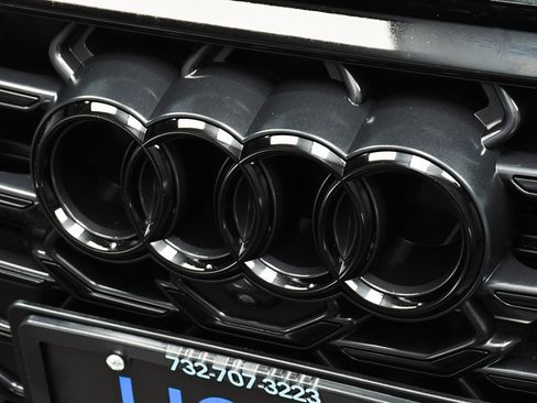 Used 2024 Audi S8 w/ S8 Comfort Plus Package image 97