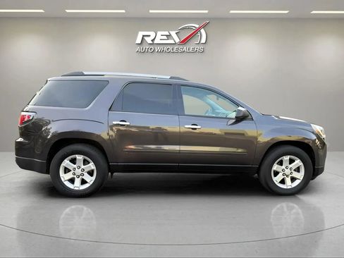 Used 2016 GMC Acadia SLE image 40