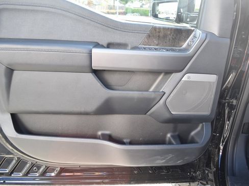 Used 2025 Ford F350 Lariat w/ FX4 Off-Road Package image 21