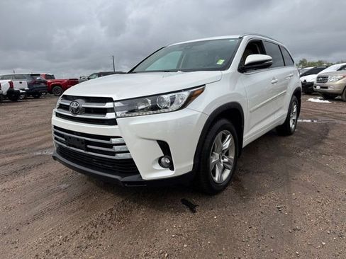 Used 2017 Toyota Highlander Limited image 1