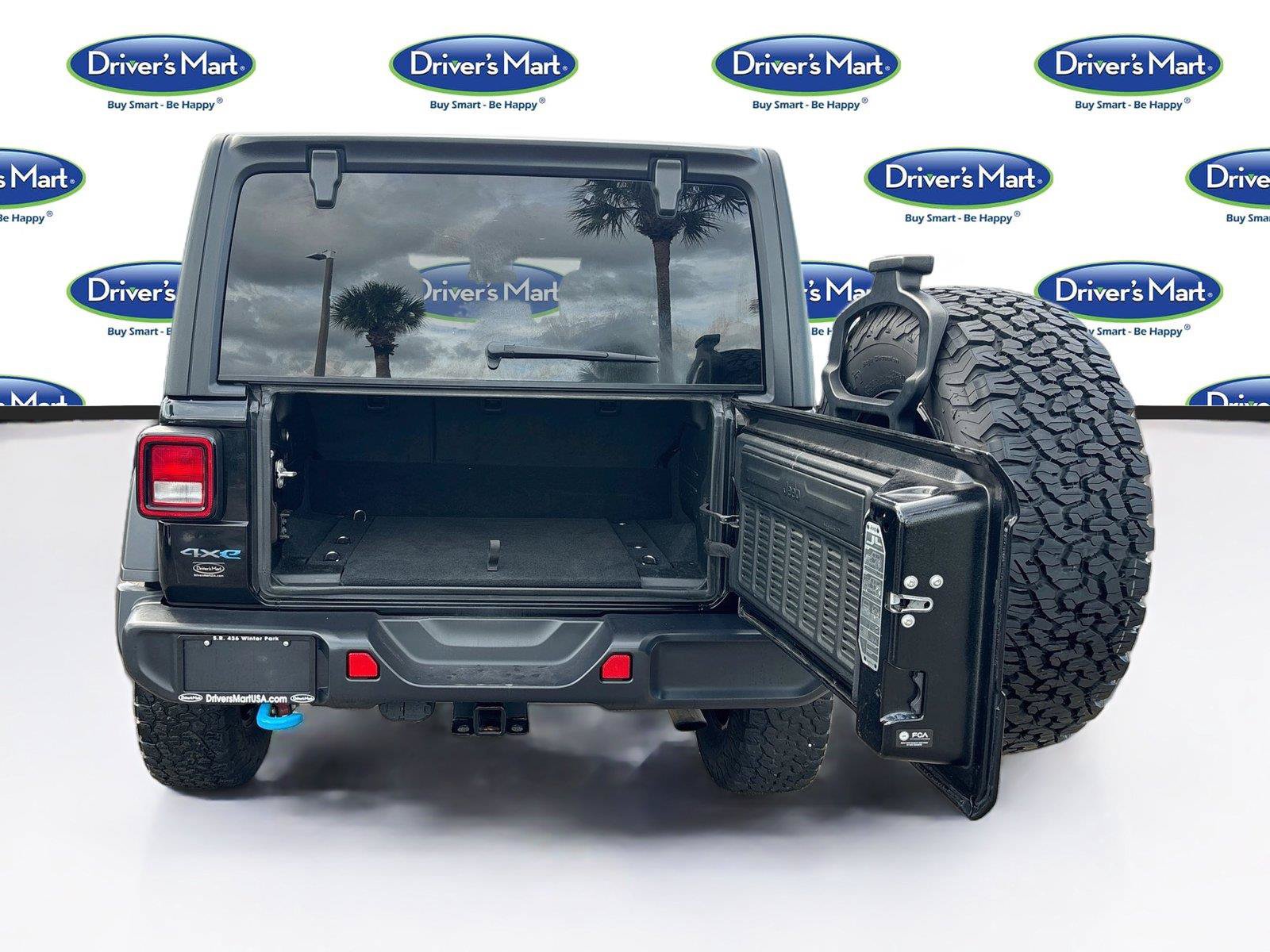 Used 2024 Jeep Wrangler Unlimited AWD/4WD image 24
