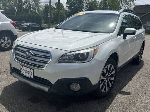 Used 2017 Subaru Outback 2.5i Limited AWD/4WD image 1