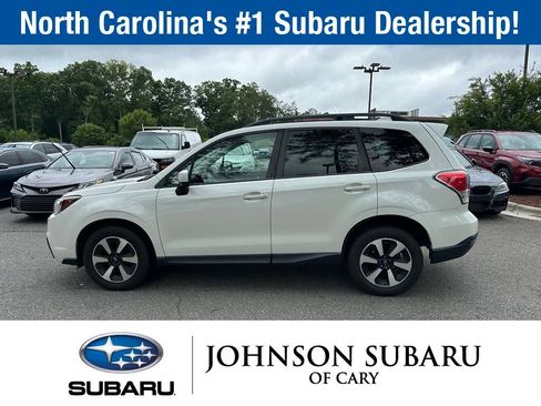Used 2018 Subaru Forester 2.5i Premium w/ All-Weather Package AWD/4WD image 5