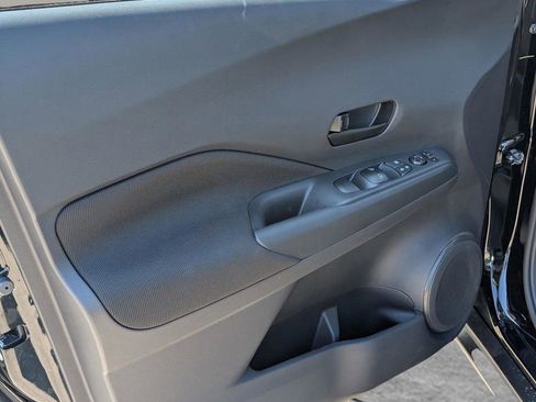 New 2025 Nissan Kicks Play S FWD image 15