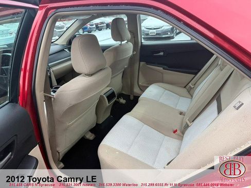 Used 2012 Toyota Camry LE image 10