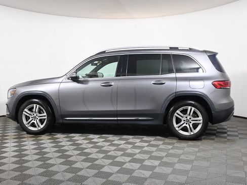 Certified 2022 Mercedes-Benz GLB 250 4MATIC image 2