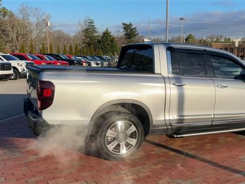 Used 2018 Honda Ridgeline RTL-E image 3