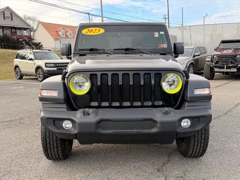 Used 2023 Jeep Wrangler Unlimited Sport image 9