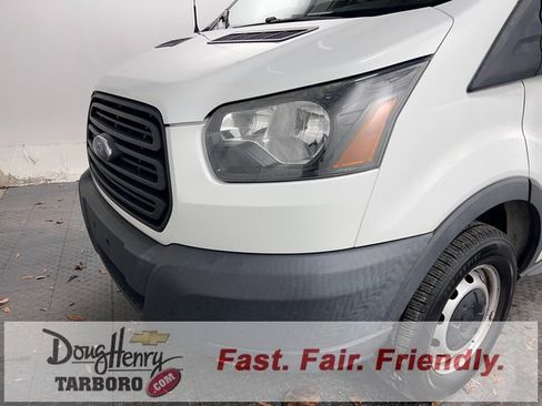 Used 2017 Ford Transit 250 Base image 11