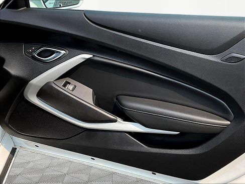 Used 2021 Chevrolet Camaro SS RWD image 24