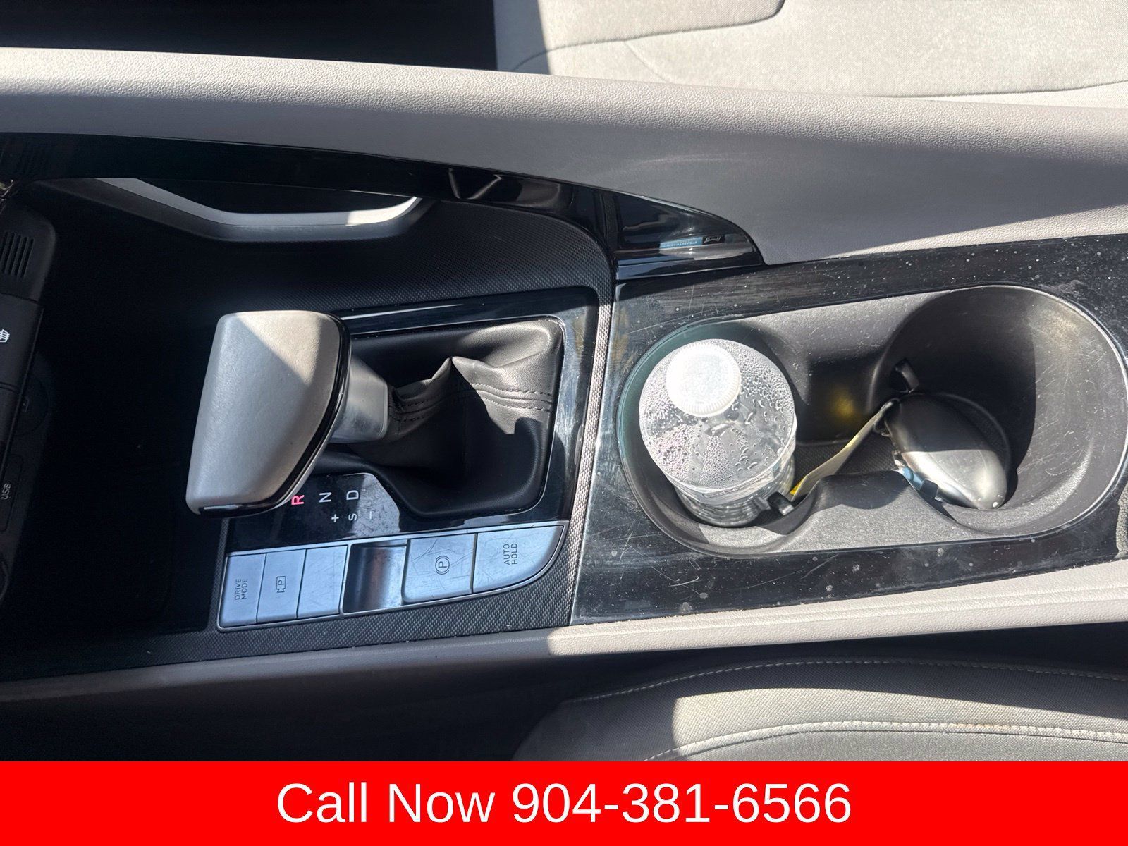 Used 2025 Hyundai Elantra SEL FWD image 32
