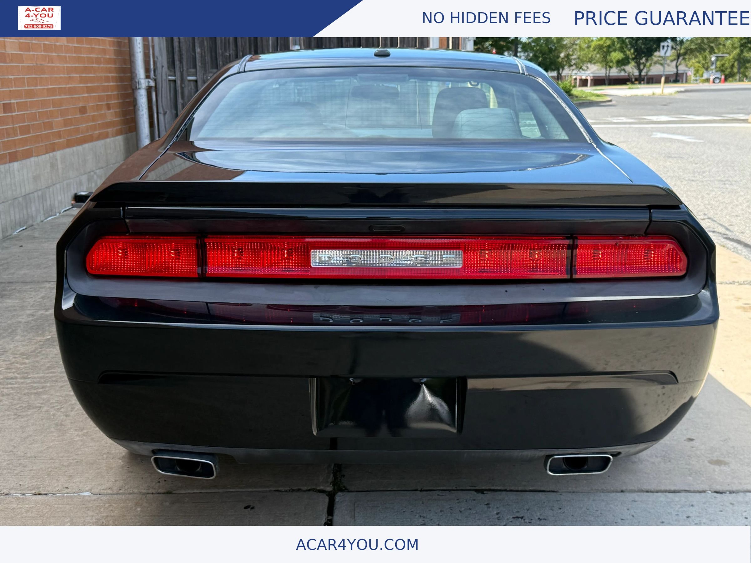 Used 2014 Dodge Challenger R/T RWD image 7