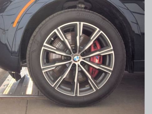 Used 2025 BMW X6 M60i AWD/4WD image 10