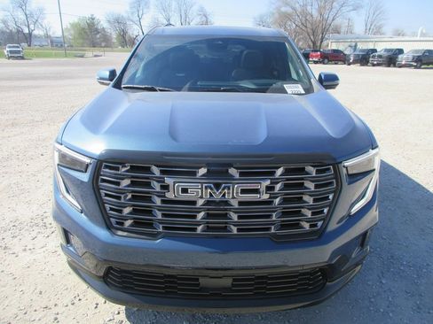 New 2026 GMC Acadia Denali Ultimate AWD/4WD image 11