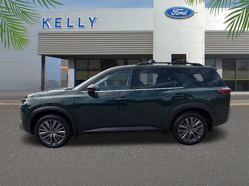 Used 2023 Nissan Pathfinder SL w/ SL Premium Package FWD image 2