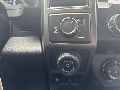Used 2020 Ford F150 XLT w/ Equipment Group 302A Luxury AWD/4WD image 33