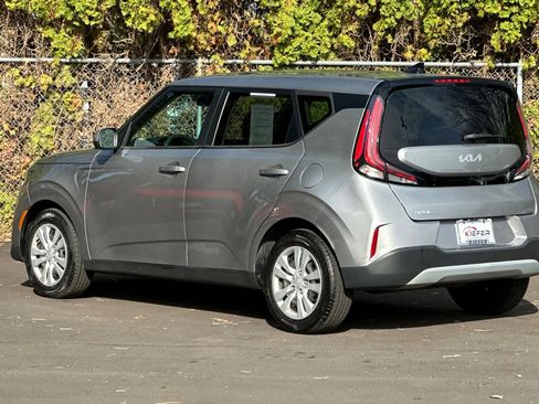 Certified 2023 Kia Soul LX image 6