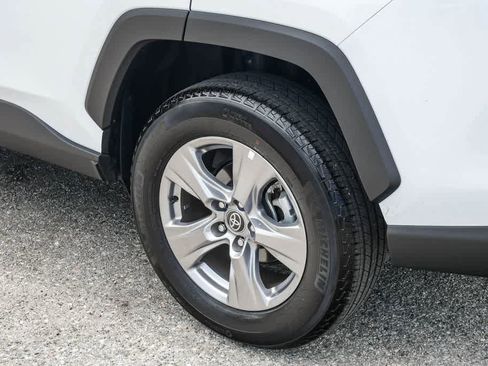 Certified 2025 Toyota RAV4 XLE w/ Convenience Package FWD image 11