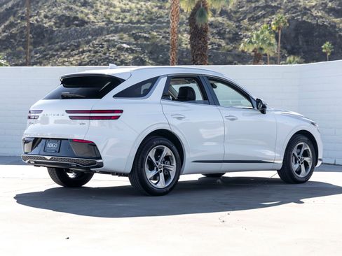 Used 2026 Genesis GV70 2.5T AWD/4WD image 9
