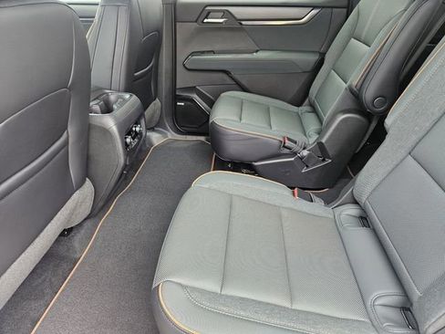 New 2026 GMC Acadia AT4 w/ Luxury Package AWD/4WD image 20