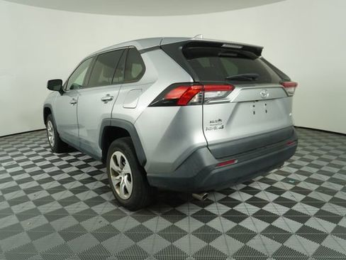 Used 2023 Toyota RAV4 LE FWD image 5