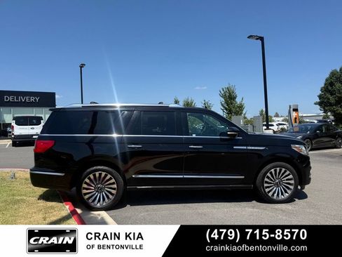 Used 2018 Lincoln Navigator L Reserve AWD/4WD image 8