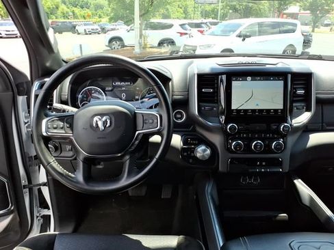 Used 2024 RAM 1500 Laramie AWD/4WD image 7