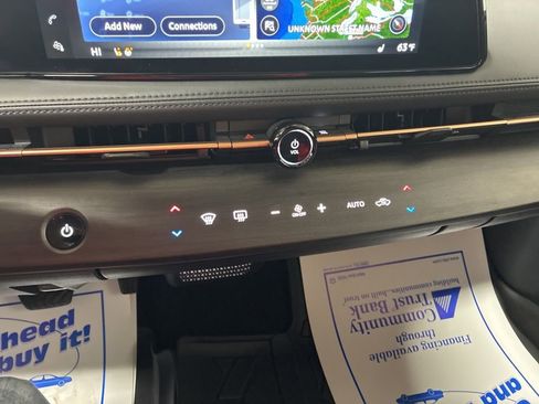 Used 2023 Nissan Ariya FWD image 19