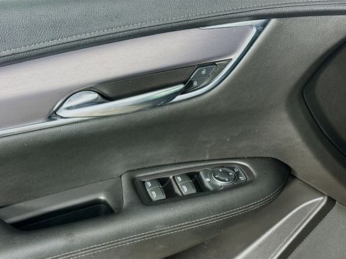 Used 2020 Cadillac XT5 Luxury image 24