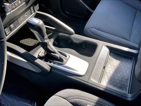 Used 2023 Nissan Frontier SV w/ Graphics Package image 13