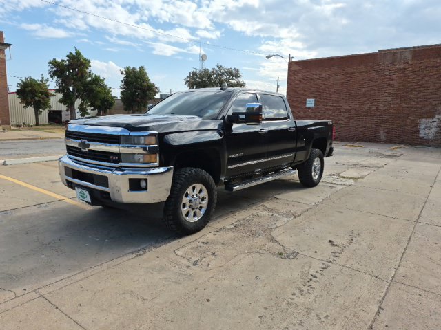 Used 2015 Chevrolet Silverado 2500 LTZ w/ Duramax Plus Package AWD/4WD image 3