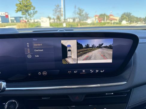 Used 2025 Buick Envision Preferred image 25