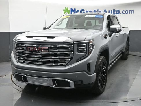 Used 2025 GMC Sierra 1500 Denali w/ Denali Reserve Package AWD/4WD image 23