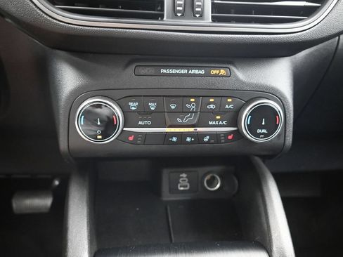 Used 2024 Ford Escape Active AWD/4WD image 17