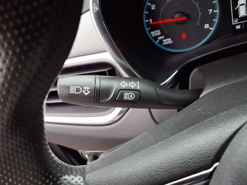 Used 2021 Chevrolet Equinox LS w/ LS Convenience Package image 11