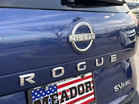 Used 2023 Nissan Rogue SV image 8