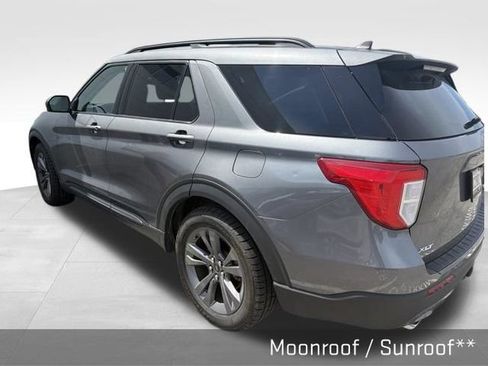 Used 2022 Ford Explorer XLT w/ Equipment Group 202A RWD image 6