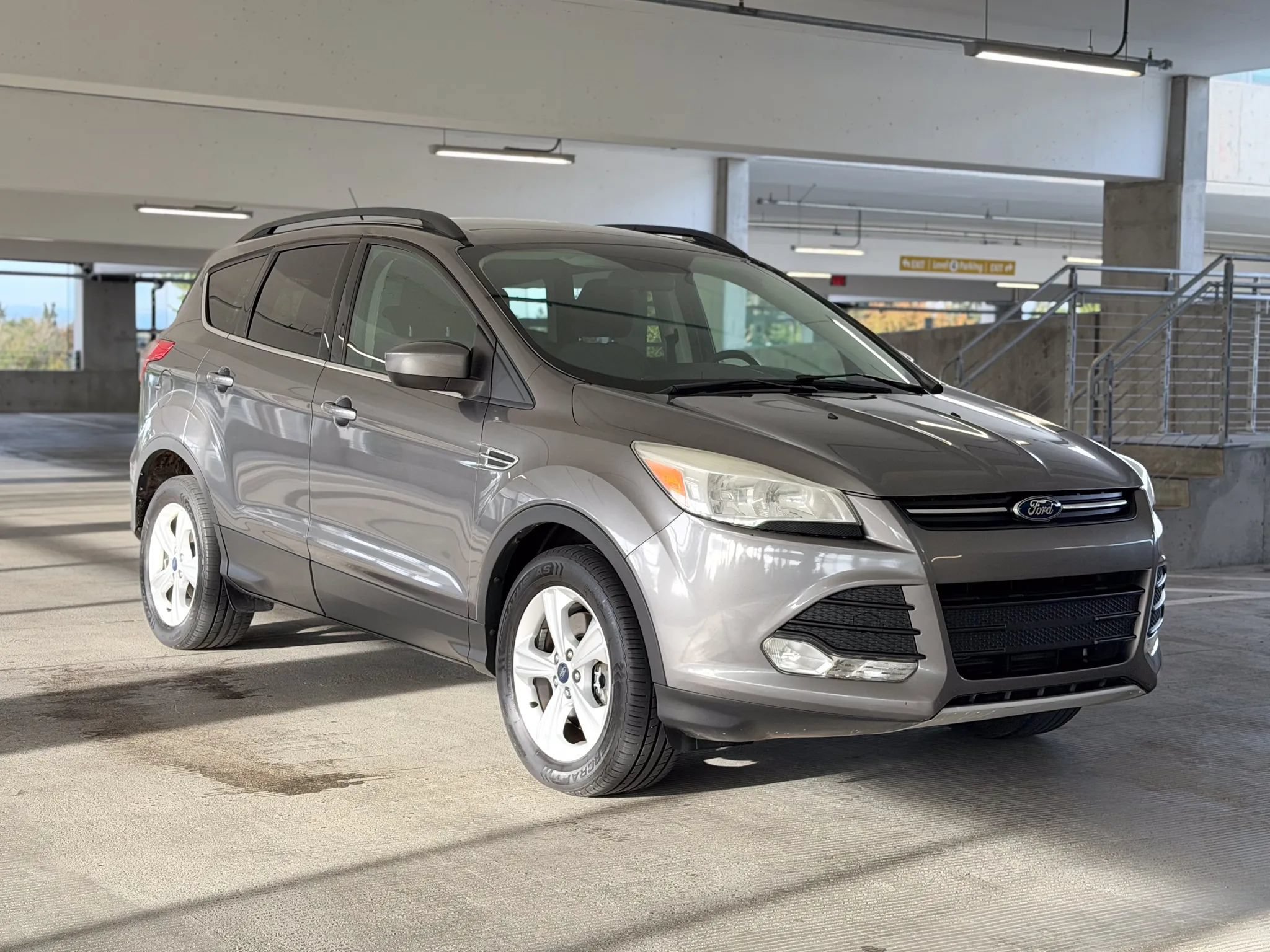 Used 2014 Ford Escape SE w/ Equipment Group 201A AWD/4WD image 3