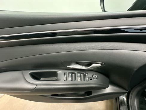 Used 2022 Hyundai Tucson SEL w/ Cargo Package AWD/4WD image 17