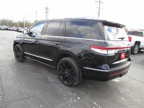 Used 2022 Lincoln Navigator Reserve image 6