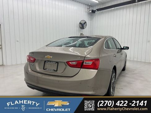 Used 2024 Chevrolet Malibu LT image 3