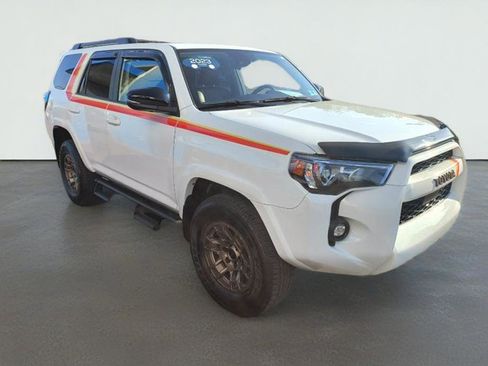 Used 2023 Toyota 4Runner 40th Anniversary SE AWD/4WD image 5